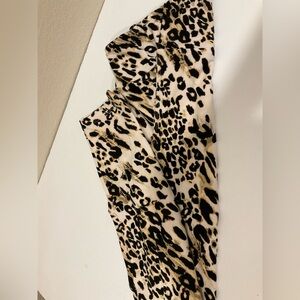 LuLaRoe Tall & Curvy Leggings in Black, Cream & Tan Leopard Print, new